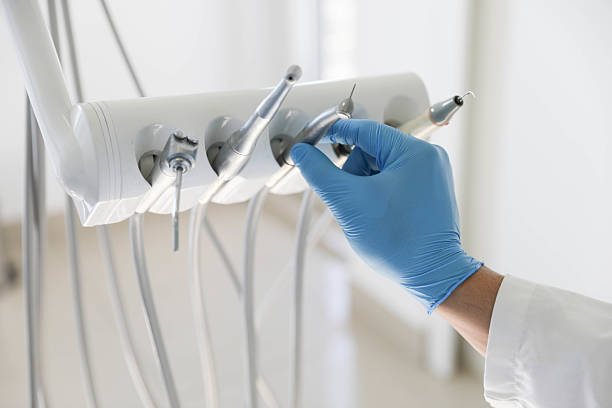 Professional Emergency Dentist technician working in Chesapeake, VA